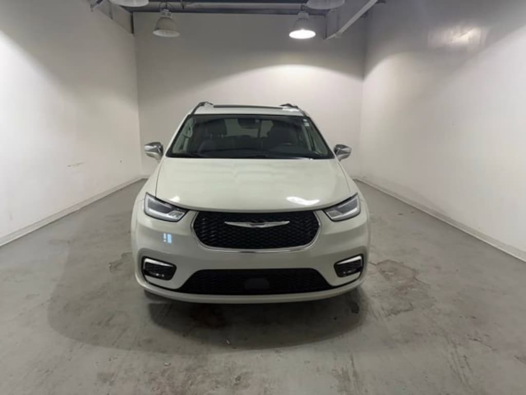 Used 2021 Chrysler Pacifica Limited