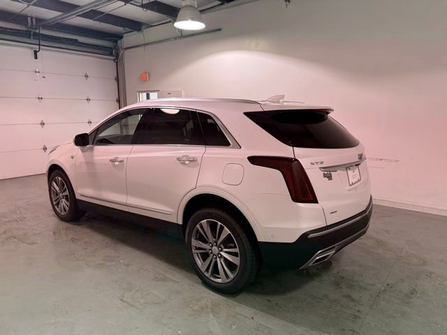 2025 Cadillac XT5 Premium Luxury photo 3