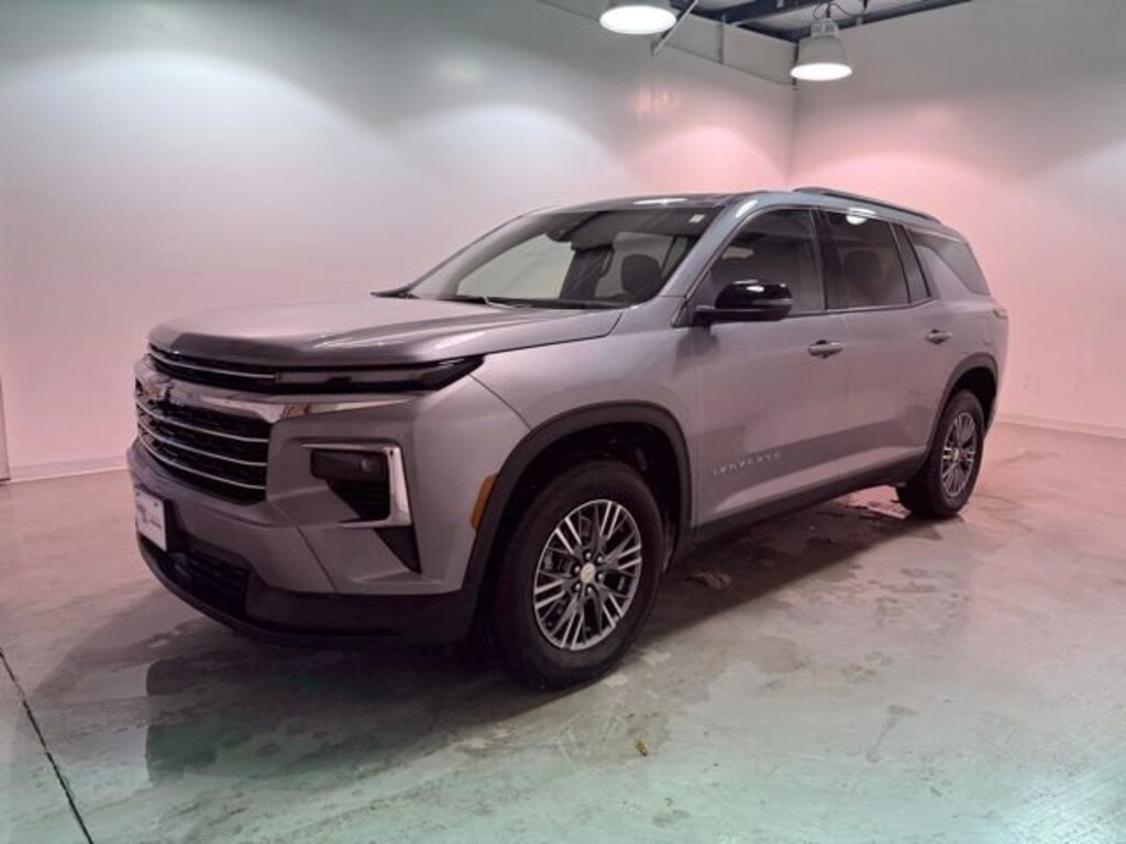 Certified 2025 Chevrolet Traverse LT SUV