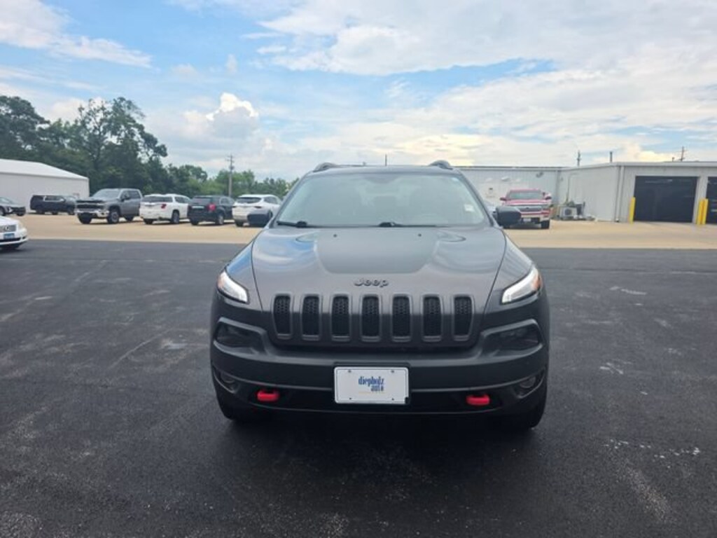 Used 2018 Jeep Cherokee Trailhawk 4x4 SUV