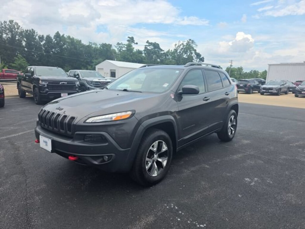 Used 2018 Jeep Cherokee Trailhawk 4x4 SUV