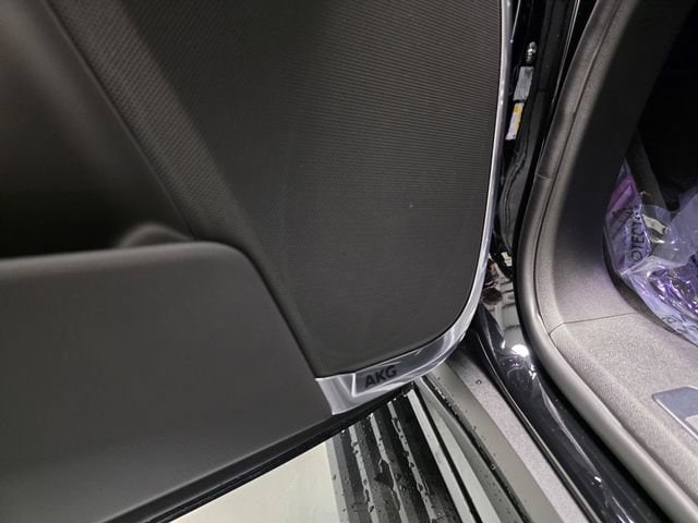 2026 Cadillac Escalade Sport - Photo 13