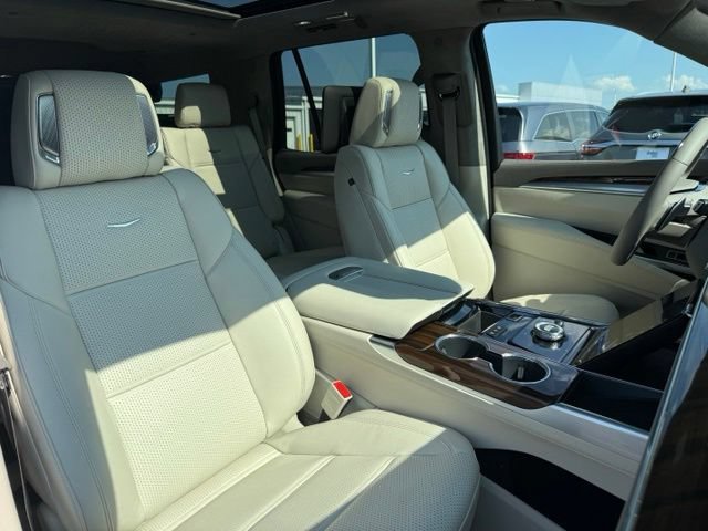 2026 Cadillac Escalade Platinum Luxury - Photo 11