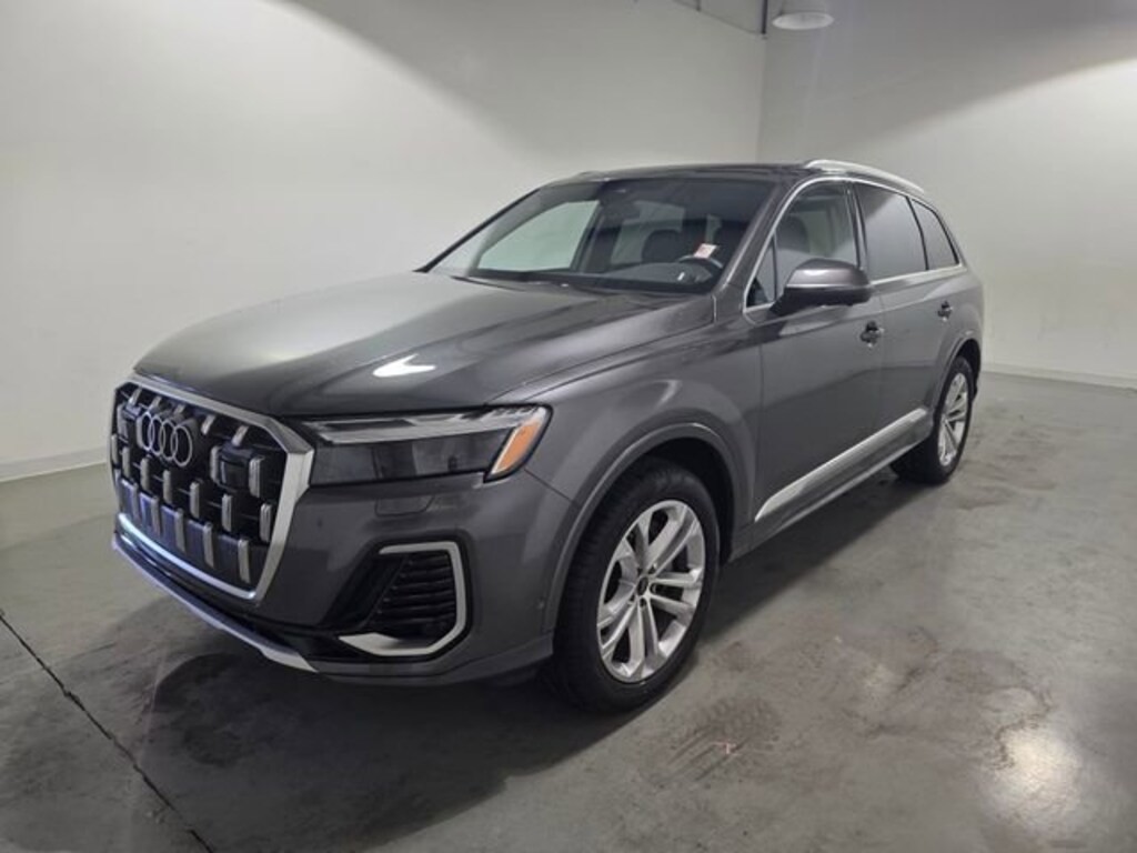 Used 2025 Audi Q7 Premium