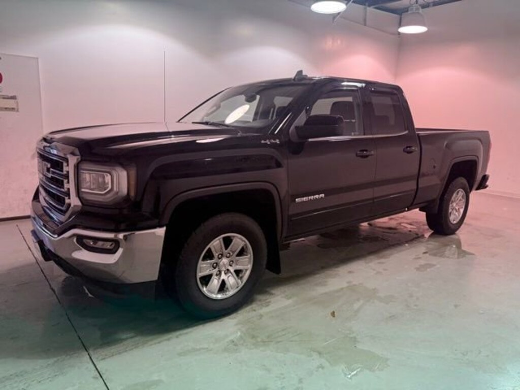 Used 2018 GMC Sierra 1500 SLE Truck