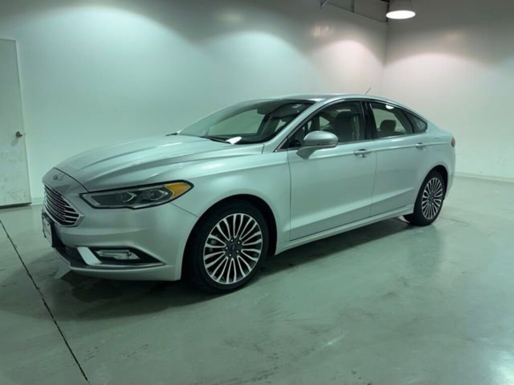 Used 2017 Ford Fusion SE