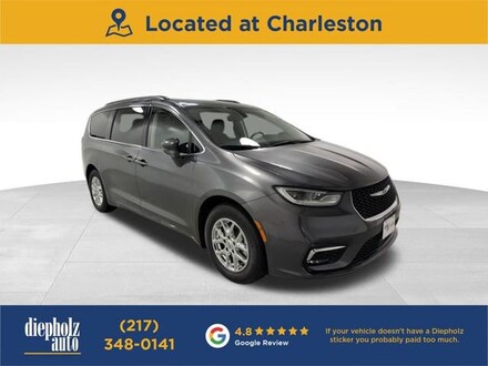 2022 Chrysler Pacifica Touring L Minivan