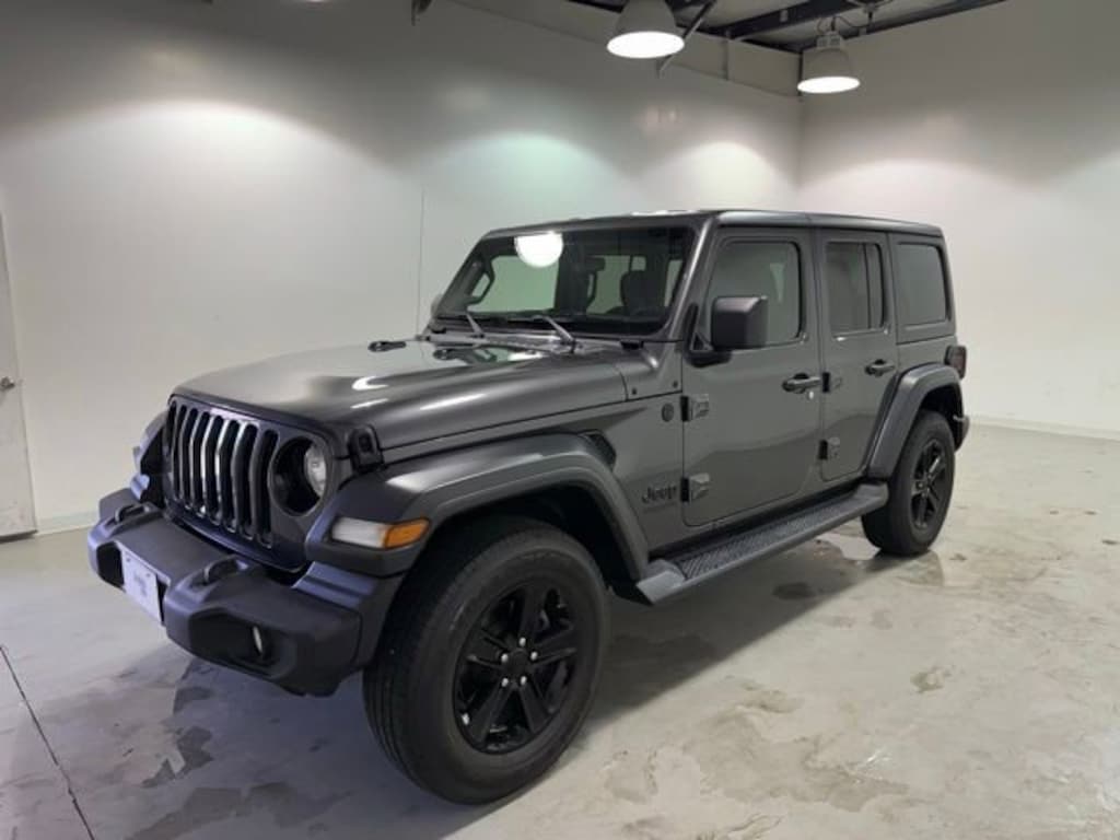 Used 2022 Jeep Wrangler Unlimited Sport Altitude 4x4 SUV