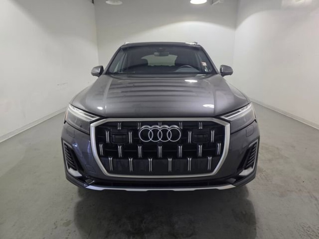 Used 2025 Audi Q7 Premium