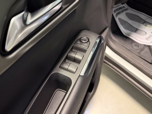 2025 Chevrolet Traverse LT - Photo 12