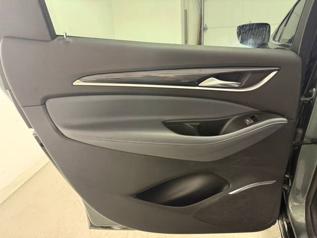 2023 Buick Enclave Essence - Photo 23