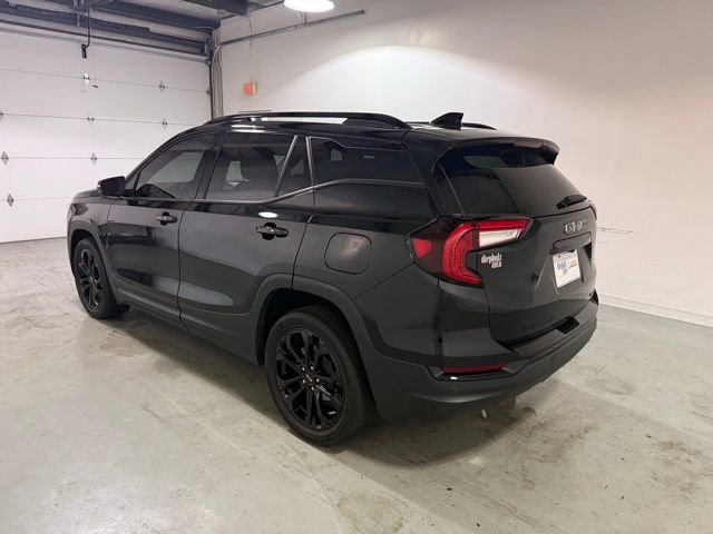 2022 Gmc Terrain SLT photo 2
