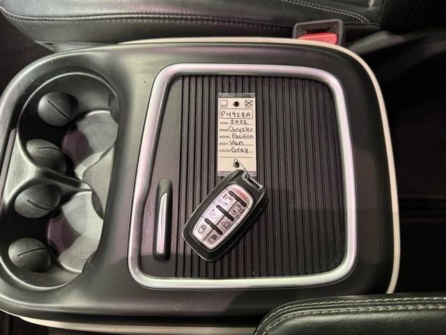 2022 Chrysler Pacifica Touring L - Photo 23