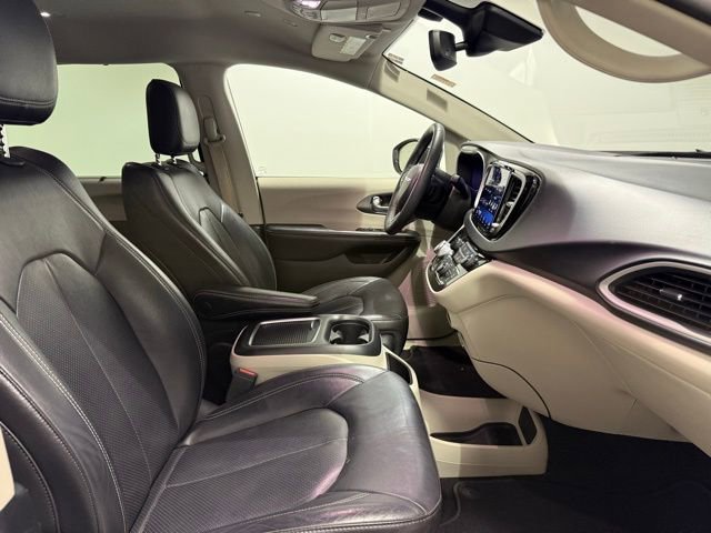 2022 Chrysler Pacifica Touring L - Photo 29