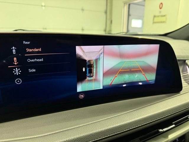 2025 Cadillac XT4 Premium Luxury - Photo 18