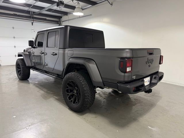 2022 Jeep Gladiator Willys Sport photo 2