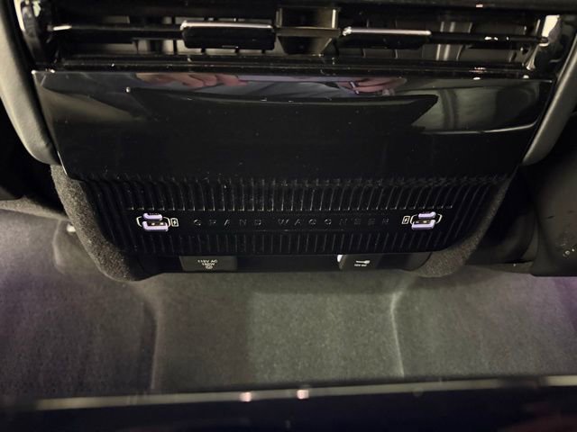 2024 Jeep Grand Wagoneer L Series II - Photo 30