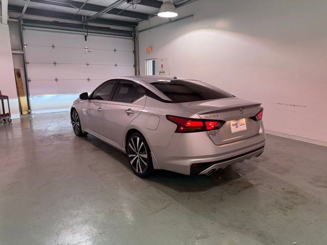 2020 Nissan Altima 2.5 Platinum photo 3