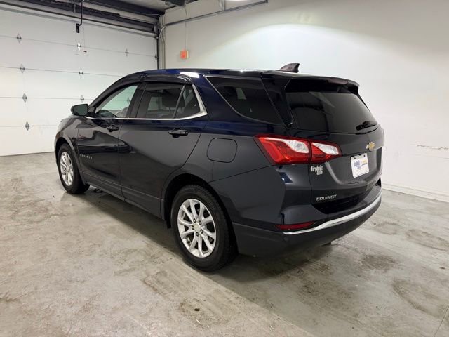 2020 Chevrolet Equinox LT photo 2