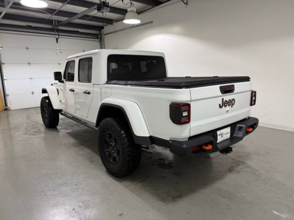 Used 2023 Jeep Gladiator Mojave Truck Crew Cab