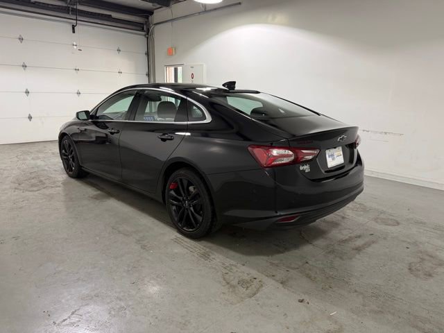 2023 Chevrolet Malibu 2LT photo 3