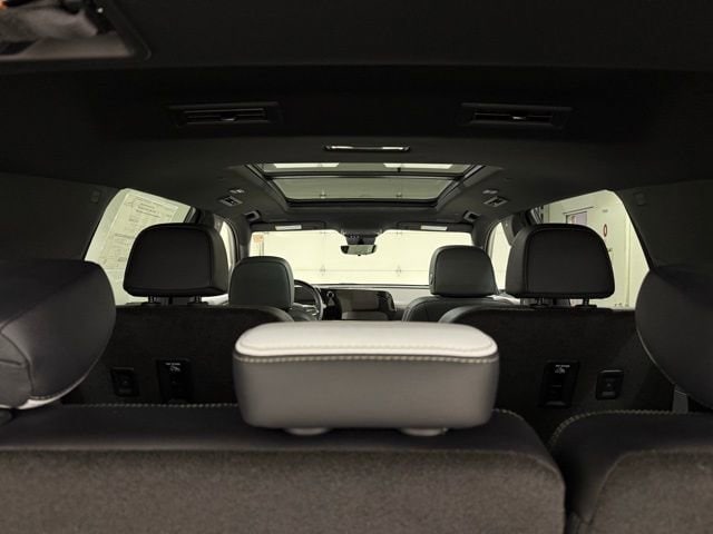 2026 Chevrolet Traverse High Country - Photo 11