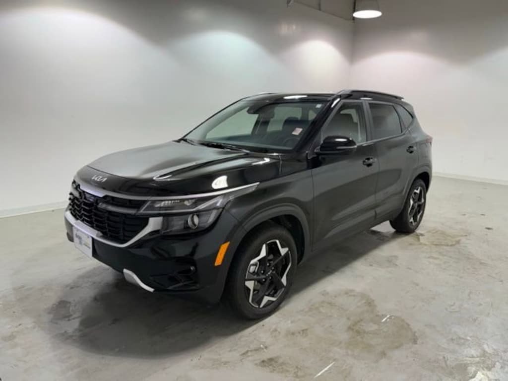 Used 2025 Kia Seltos S SUV