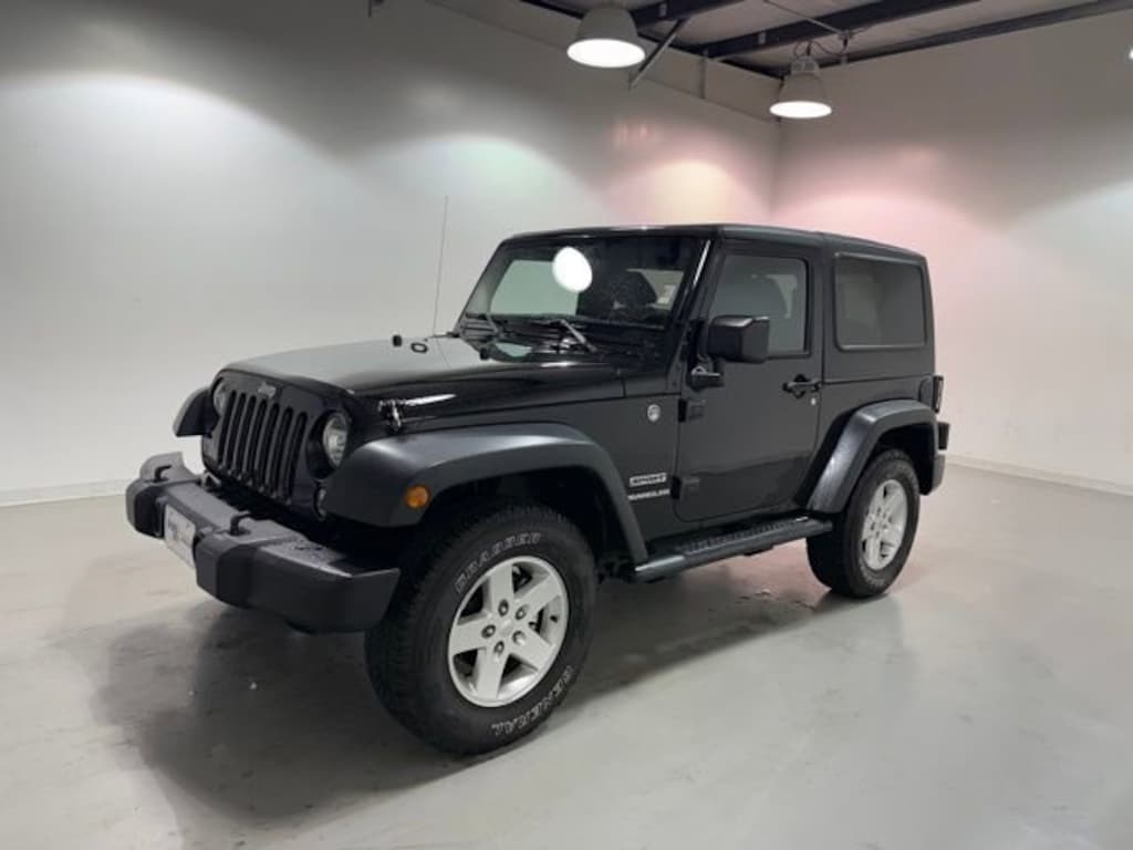 Used 2015 Jeep Wrangler Spor SUV