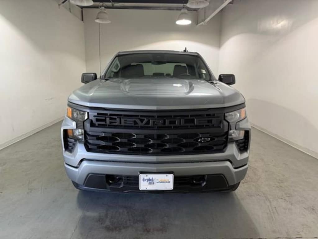 New 2026 Chevrolet Silverado 1500 Custom Truck