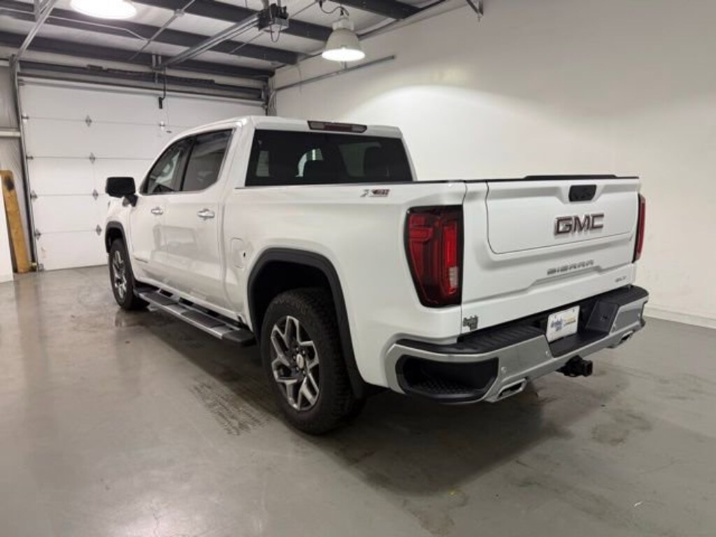 New 2026 GMC Sierra 1500 SLT Truck