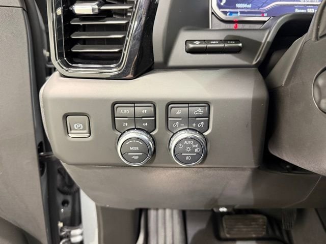 2023 GMC Sierra 1500 AT4X - Photo 18