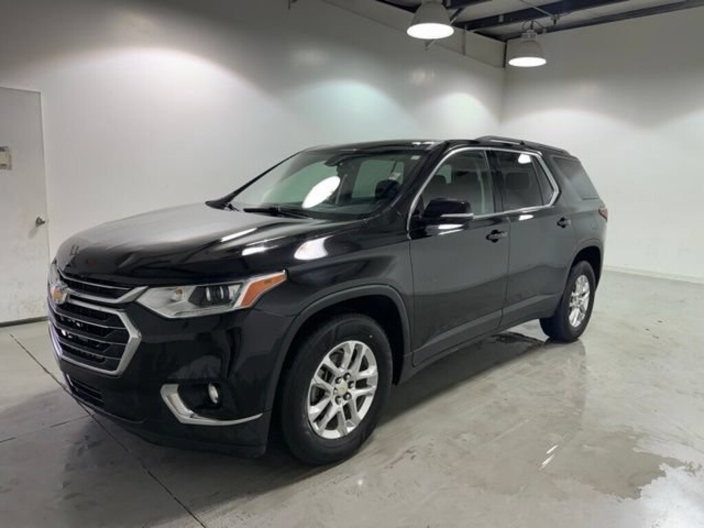 Used 2020 Chevrolet Traverse LT Cloth SUV