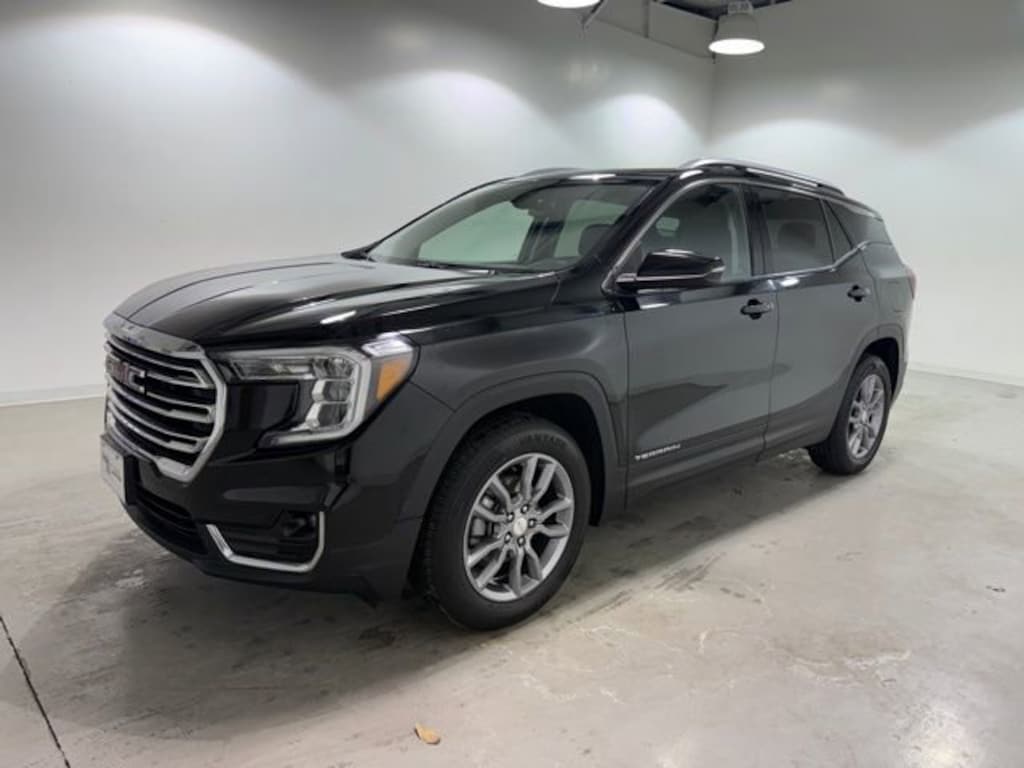 Used 2024 GMC Terrain SLT SUV