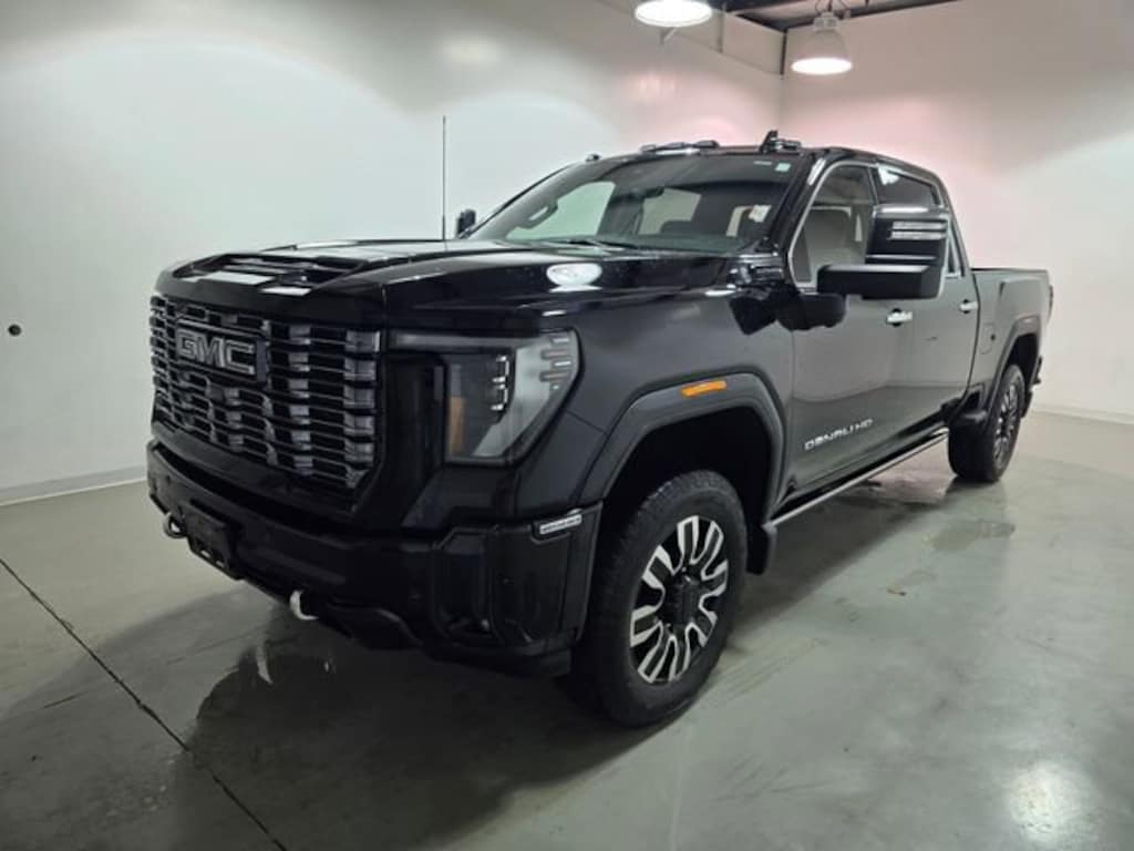 Used 2025 GMC Sierra 2500 HD Denali Ultimate Truck Crew Cab