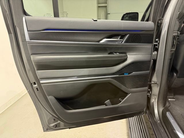 2024 Jeep Grand Wagoneer L Series II - Photo 27