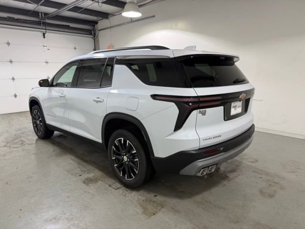 New 2026 Chevrolet Traverse LT SUV