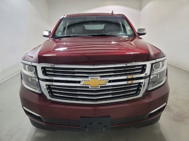 Used 2019 Chevrolet Tahoe Premier with VIN 1GNSKCKC7KR117043 for sale in Charleston, IL