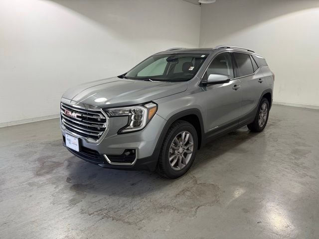 2024 Gmc Terrain SLT photo 2