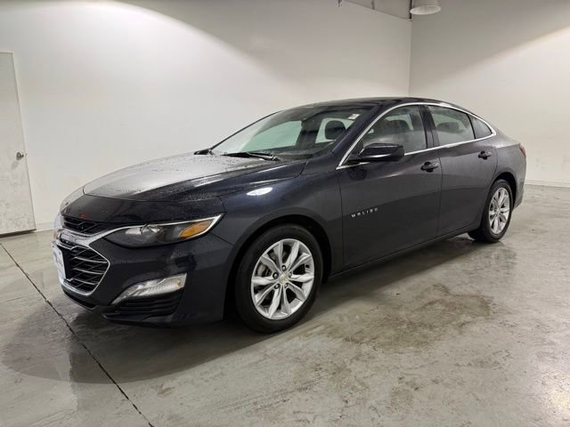 2023 Chevrolet Malibu 1LT photo 2