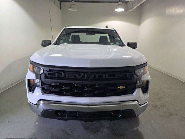 2024 Chevrolet Silverado 1500 photo 2
