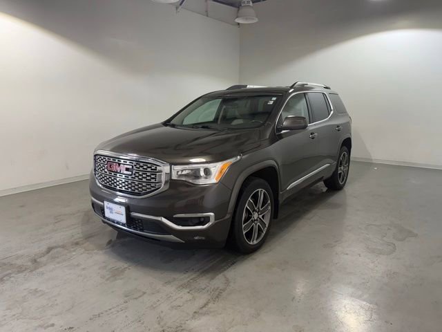 2019 Gmc Acadia Denali photo 2