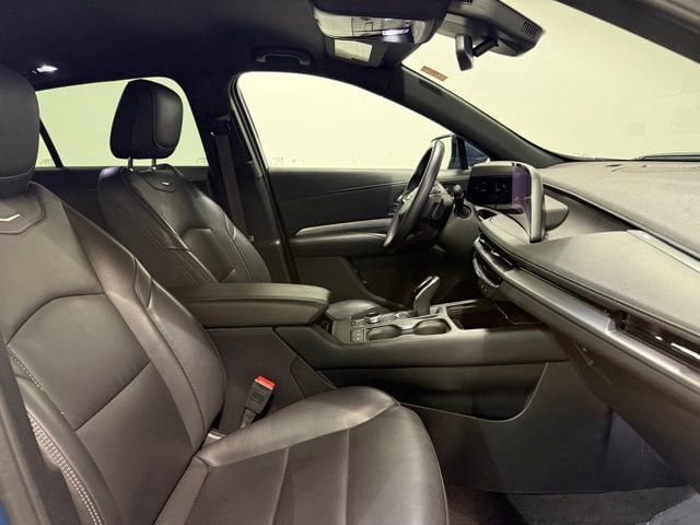 2025 Cadillac XT4 Premium Luxury - Photo 26