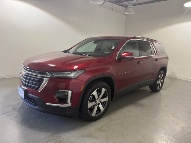 2022 Chevrolet Traverse Leather photo 2