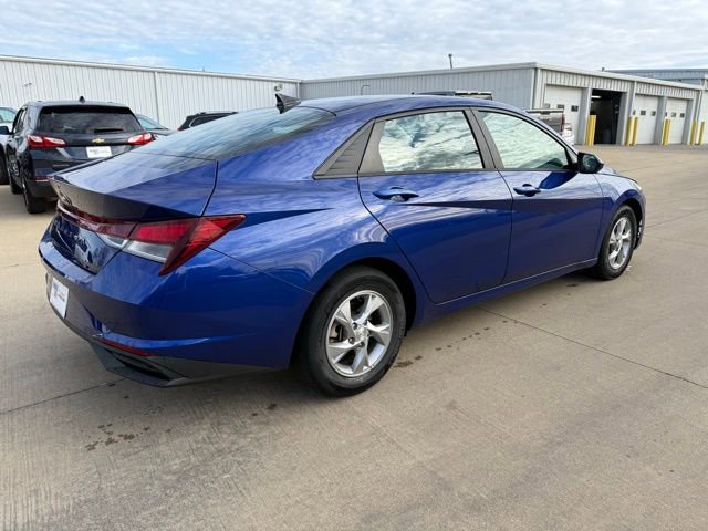 2021 Hyundai Elantra SE photo 4