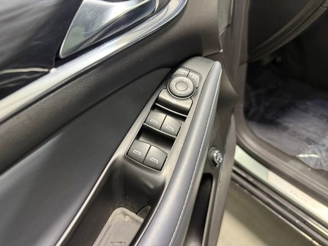 2023 Buick Enclave Essence - Photo 12