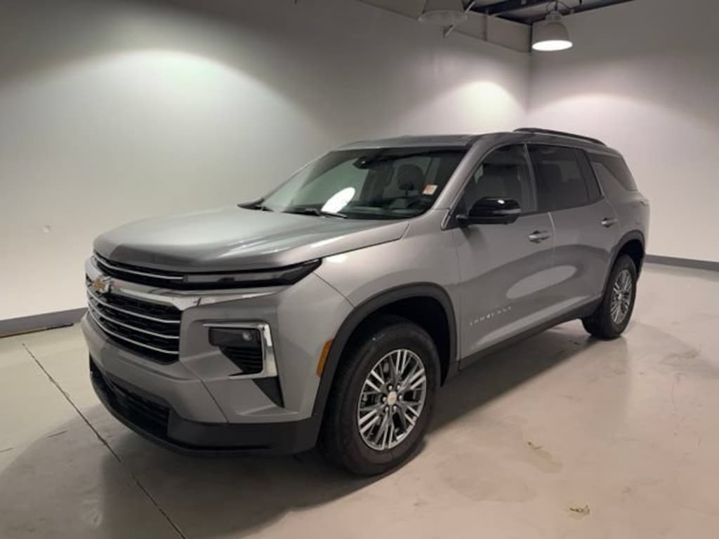 Used 2026 Chevrolet Traverse LT SUV