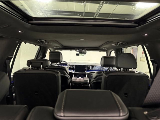 2024 Jeep Grand Wagoneer L Series II - Photo 11
