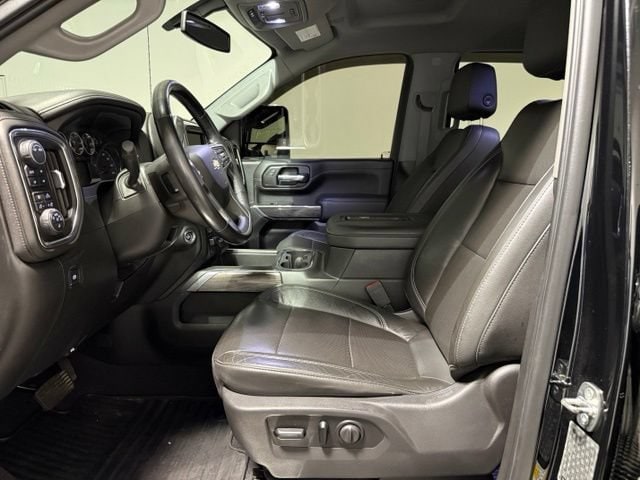 2020 Chevrolet Silverado 2500HD LTZ - Photo 11