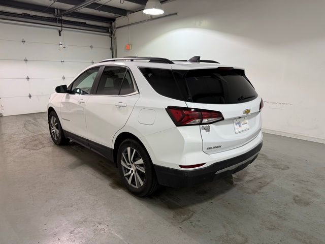 2024 Chevrolet Equinox LT photo 3