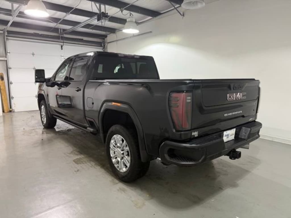 Used 2024 GMC Sierra 2500 HD AT4 Truck Crew Cab